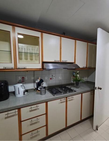Central Green, 1 Jalan Membina, Alexandra / Commonwealth, 1 Bedroom, , Condominium For Rent, by Ssharon Loh, 500254072 - PropertyGuru.com.sg
