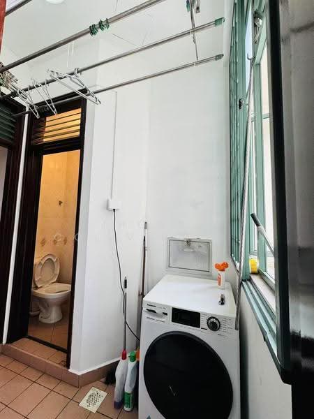 247969, 381 tanglin road, Alexandra / Commonwealth, Room Rental, 80 sqft, Apartment For Rent, by BUNNY, 500254081 - Bathroom - PropertyGuru.com.sg