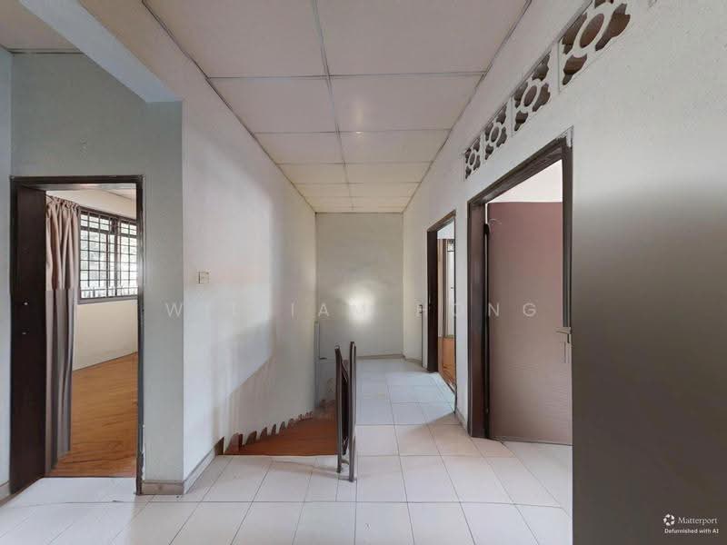 Freehold 2 sty Inter-Terrace Near Kovan MRT, no split level w/ granny room, Freehold Inter-Terrace in Kovan / Jln Hock Chye / Tampines Rd / Jln Rengkam, Hougang / Punggol / Sengkang, 4 Bedrooms, 1,911 sqft, Terraced House For Sale, by William Hong, 500254110 - Corridor - PropertyGuru.com.sg