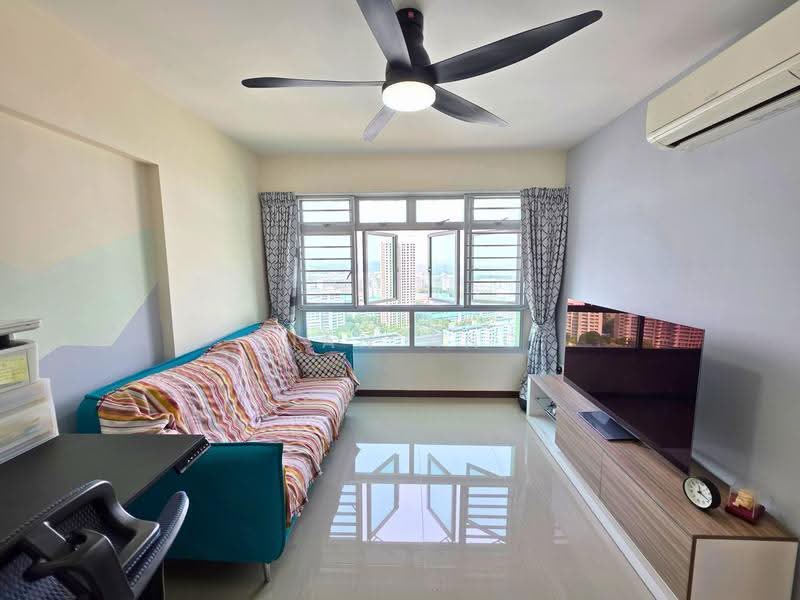 183C Woodlands Street 13, 183C Woodlands Street 13, Admiralty / Woodlands, 3 Bedrooms, 1,001 sqft, HDB Flat For Sale, by Kian Ang, 500254114 - Living Room - PropertyGuru.com.sg