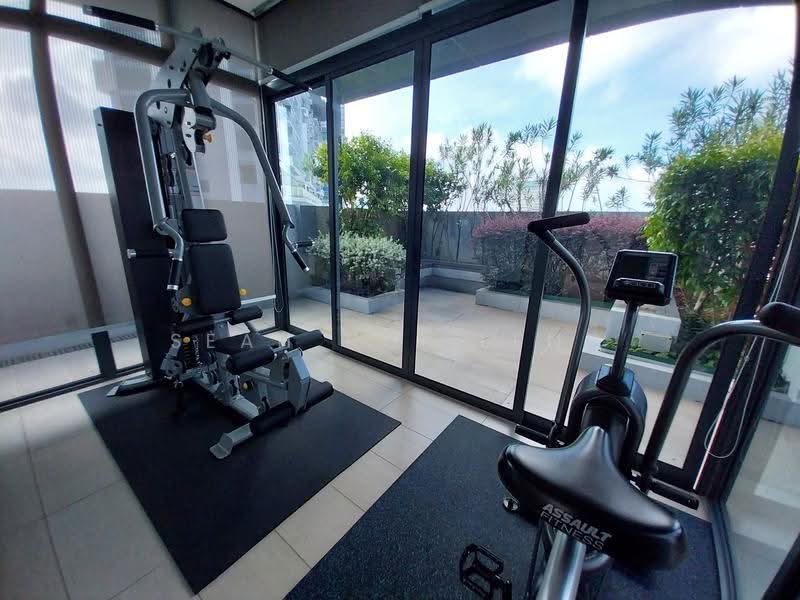 J Gateway, 6 Gateway Drive, Boon Lay / Jurong / Tuas, 1 Bedroom, 527 sqft, Condominium For Rent, by Seah Hui Leng, 500254117 - Gym - PropertyGuru.com.sg