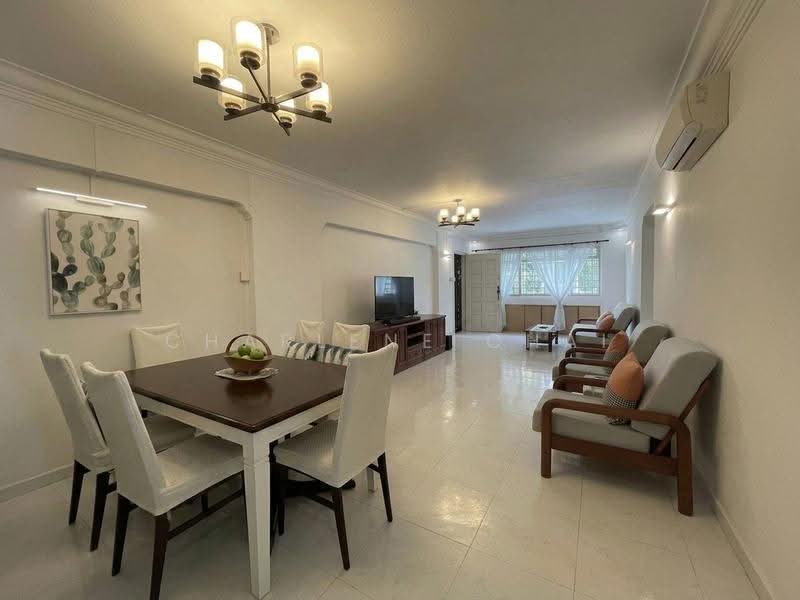 657 Jalan Tenaga, 657 Jalan Tenaga, Eunos / Geylang / Paya Lebar, 3 Bedrooms, 1,141 sqft, HDB Flat For Sale, by Charlene Chai, 500254131 - Living Room - PropertyGuru.com.sg