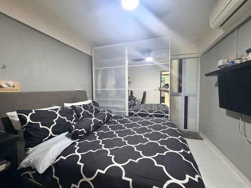 456 Jurong West Street 41, 456 Jurong West Street 41, Boon Lay / Jurong / Tuas, 2 Bedrooms, 721 sqft, HDB Flat For Sale, by Daryl Michael, 500254135 - Bedroom - PropertyGuru.com.sg