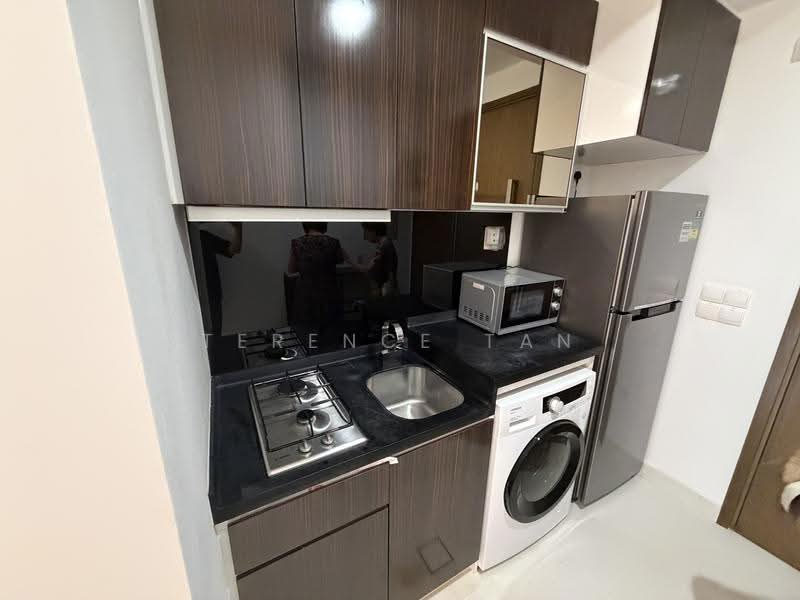 Loft @ Nathan, 31 Nathan Road, Tanglin / Holland / Bukit Timah, 1 Bedroom, 388 sqft, Condominium For Rent, by Terence Tan, 500254144 - Kitchen - PropertyGuru.com.sg