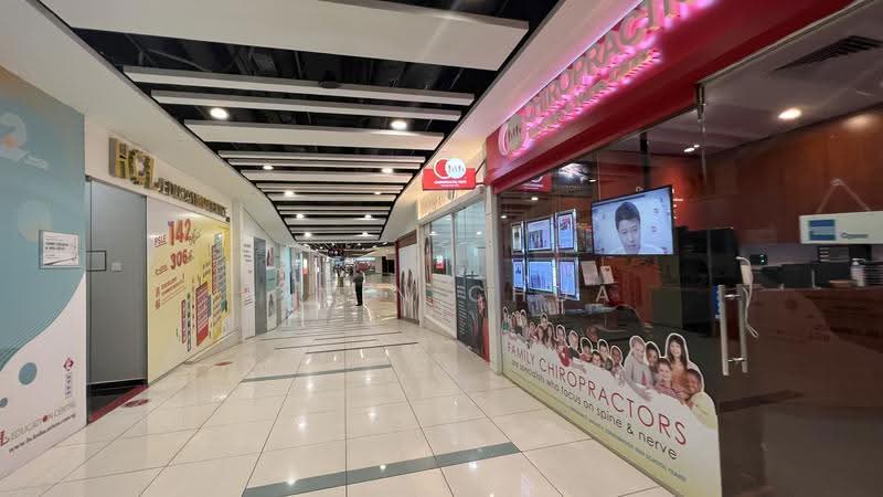 Bukit Timah Plaza, 1 Jalan Anak Bukit, Clementi Park / Upper Bukit Timah, 280 sqft, Mall Shop For Rent, by Alvin Chua, 500254167 - Corridor - CommercialGuru.com.sg