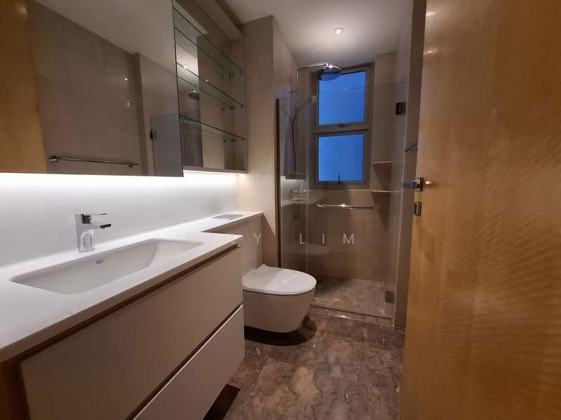 Cairnhill Crest, 2 Cairnhill Circle, Orchard / River Valley, 4 Bedrooms, 1,733 sqft, Condominium For Rent, by Lily Lim, 500254186 - Bathroom - PropertyGuru.com.sg