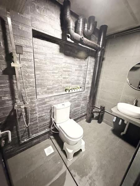 516 Jelapang Road, 516 Jelapang Road, Dairy Farm / Bukit Panjang / Choa Chu Kang, 3 Bedrooms, 1,302 sqft, HDB Flat For Sale, by Fariss Haiqel, 500254195 - Bathroom - PropertyGuru.com.sg