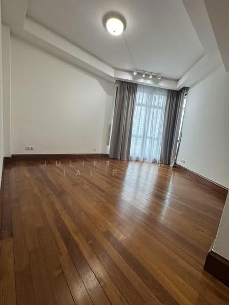 Valley Park, 473 River Valley Road, Tanglin / Holland / Bukit Timah, 3 Bedrooms, 1,356 sqft, Condominium For Rent, by Juliet Fong Lai Peng, 500254197 - Living Room - PropertyGuru.com.sg