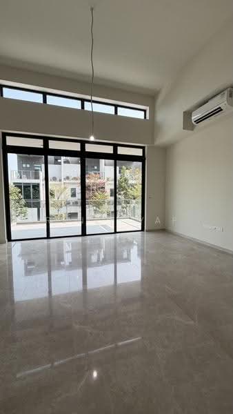 Belgravia Ace, Belgravia Drive, Seletar / Yio Chu Kang, 5 Bedrooms, 4,058 sqft, Semi-Detached House For Sale, by Renee Yap, 500254200 - Living Room - PropertyGuru.com.sg