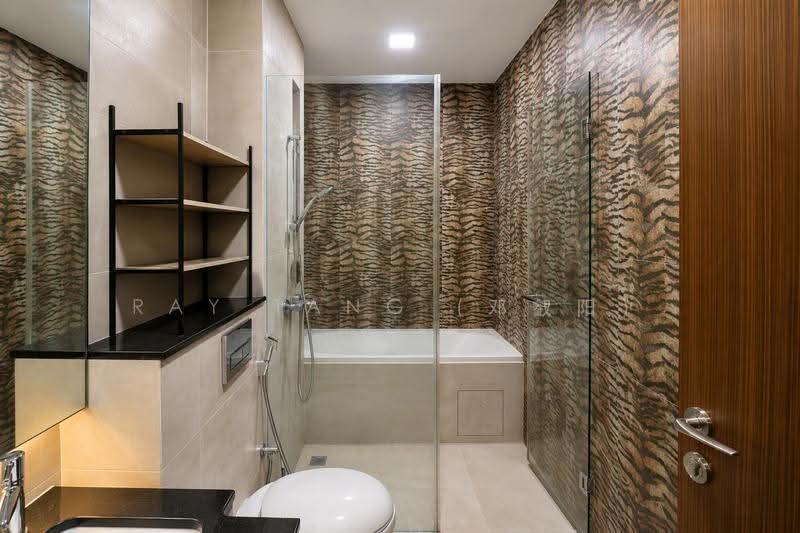 Cashew Terrace, Dairy Farm / Bukit Panjang / Choa Chu Kang, 6 Bedrooms, 4,200 sqft, Terraced House For Rent, by Ray Tang (邓叡阳), 500254215 - Bathroom - PropertyGuru.com.sg