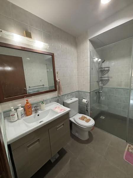 Chestervale, 37 Bangkit Road, Dairy Farm / Bukit Panjang / Choa Chu Kang, Room Rental, 200 sqft, Condominium For Rent, by Stewart Lim, 500254219 - Bathroom - PropertyGuru.com.sg