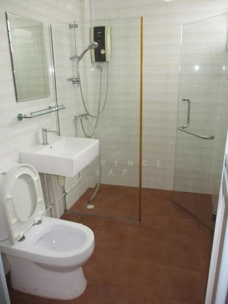 126 Bishan Street 12, 126 Bishan Street 12, Ang Mo Kio / Bishan / Thomson, 3 Bedrooms, 1,302 sqft, HDB Flat For Sale, by Terrence Yap, 500254221 - Bathroom - PropertyGuru.com.sg