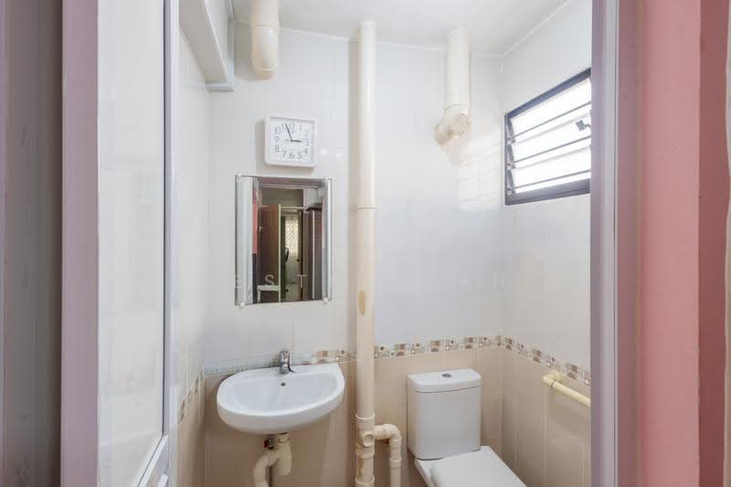 127 Ang Mo Kio Avenue 3, 127 Ang Mo Kio Avenue 3, Ang Mo Kio / Bishan / Thomson, 2 Bedrooms, 721 sqft, HDB Flat For Sale, by Sesth Shah, 500254230 - Bathroom - PropertyGuru.com.sg