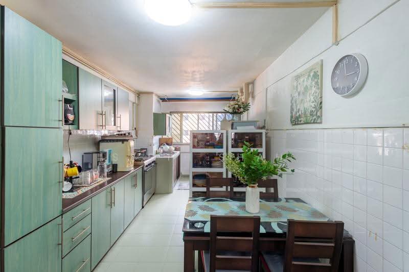 127 Ang Mo Kio Avenue 3, 127 Ang Mo Kio Avenue 3, Ang Mo Kio / Bishan / Thomson, 2 Bedrooms, 721 sqft, HDB Flat For Sale, by Sesth Shah, 500254230 - Kitchen - PropertyGuru.com.sg