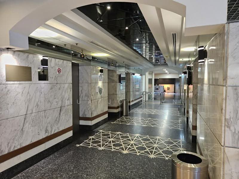 The Plaza, 7500A Beach Road, Beach Road / Bugis / Rochor, 452 sqft, Other Retail For Rent, by Chua Jocelyn, 500254231 - Corridor - CommercialGuru.com.sg