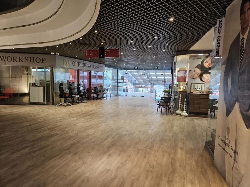 The Plaza, 7500A Beach Road, Beach Road / Bugis / Rochor, 452 sqft, Other Retail For Rent, by Chua Jocelyn, 500254231 - Interior - CommercialGuru.com.sg
