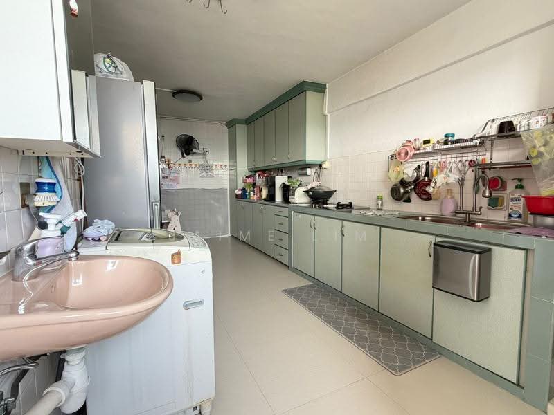 41 Teban Gardens Road, 41 Teban Gardens Road, Boon Lay / Jurong / Tuas, 3 Bedrooms, 1,066 sqft, HDB Flat For Sale, by Jaime Lim, 500254233 - Kitchen - PropertyGuru.com.sg
