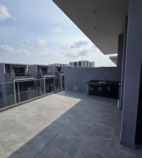 Belgravia Ace, Belgravia Drive, Seletar / Yio Chu Kang, 5 Bedrooms, 4,370 sqft, Semi-Detached House For Sale, by NORMAN HAY, 500254249 - Balcony - PropertyGuru.com.sg