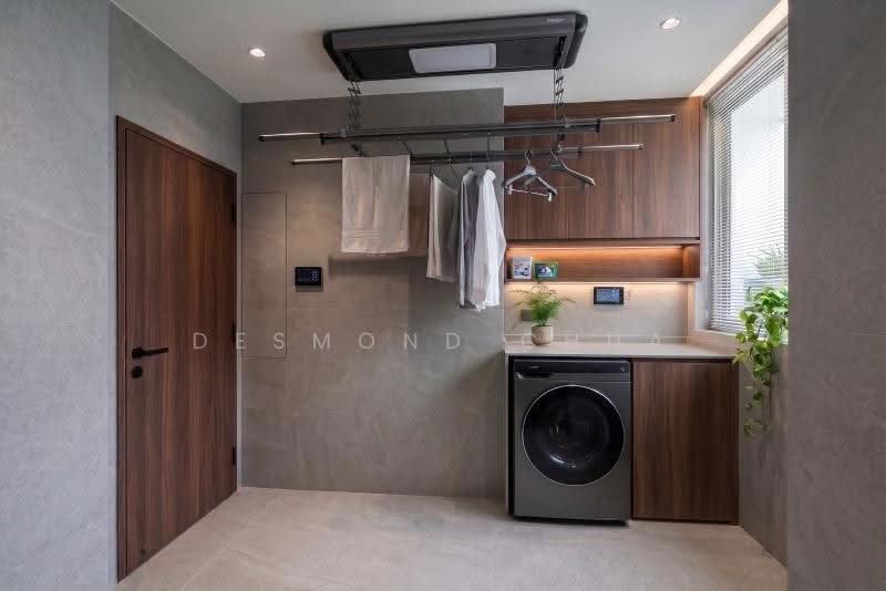 Lloyd Court, 40 Lloyd Road, Orchard / River Valley, 5 Bedrooms, 2,885 sqft, Condominium For Sale, by Desmond Chua, 500254254 - Yard - PropertyGuru.com.sg