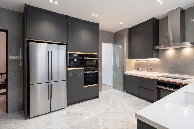 Lloyd Court, 40 Lloyd Road, Orchard / River Valley, 5 Bedrooms, 2,885 sqft, Condominium For Sale, by Desmond Chua, 500254254 - Kitchen - PropertyGuru.com.sg