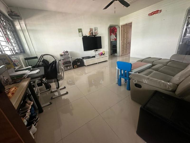 411 Ang Mo Kio Avenue 10, 411 Ang Mo Kio Avenue 10, Ang Mo Kio / Bishan / Thomson, 3 Bedrooms, 990 sqft, HDB Flat For Sale, by Priscilla Thow, 500254264 - Living Room - PropertyGuru.com.sg