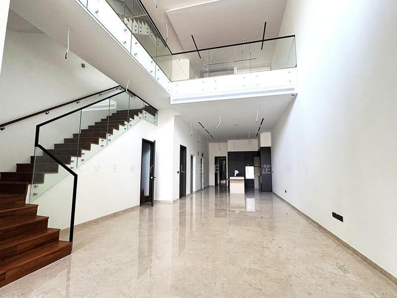 D23 Hillview Crescent, Hillview Crescent, Dairy Farm / Bukit Panjang / Choa Chu Kang, 6 Bedrooms, 7,240 sqft, Terraced House For Sale, by Avery Lee (芷芸), 500254295 - Interior - PropertyGuru.com.sg