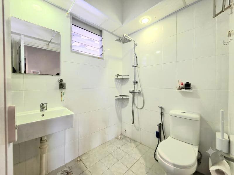 415A Fernvale Link, 415A Fernvale Link, Seletar / Yio Chu Kang, 3 Bedrooms, 1,001 sqft, HDB Flat For Sale, by Millie Tan, 500254300 - Bathroom - PropertyGuru.com.sg
