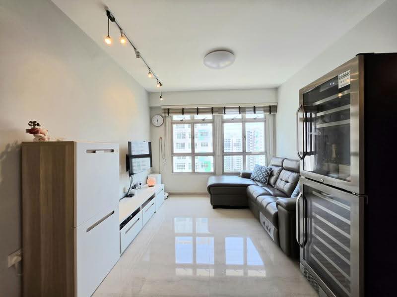 415A Fernvale Link, 415A Fernvale Link, Seletar / Yio Chu Kang, 3 Bedrooms, 1,001 sqft, HDB Flat For Sale, by Millie Tan, 500254300 - Living Room. Perfect for L shaped sofa. - PropertyGuru.com.sg