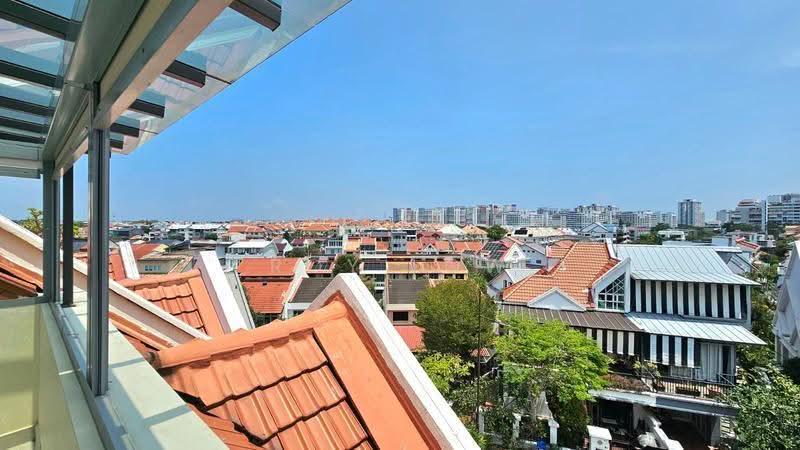 Limau Villas, Limau Terrace, Bedok / Upper East Coast, 6 Bedrooms, 3,300 sqft, Terraced House For Sale, by Roy Low, 500254327 - Exterior - PropertyGuru.com.sg