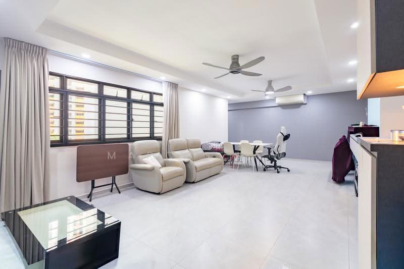 681C Jurong West Central 1, 681C Jurong West Central 1, Boon Lay / Jurong / Tuas, 3 Bedrooms, 1,238 sqft, HDB Flat For Sale, by Marcus Law, 500254332 - Living Room - PropertyGuru.com.sg