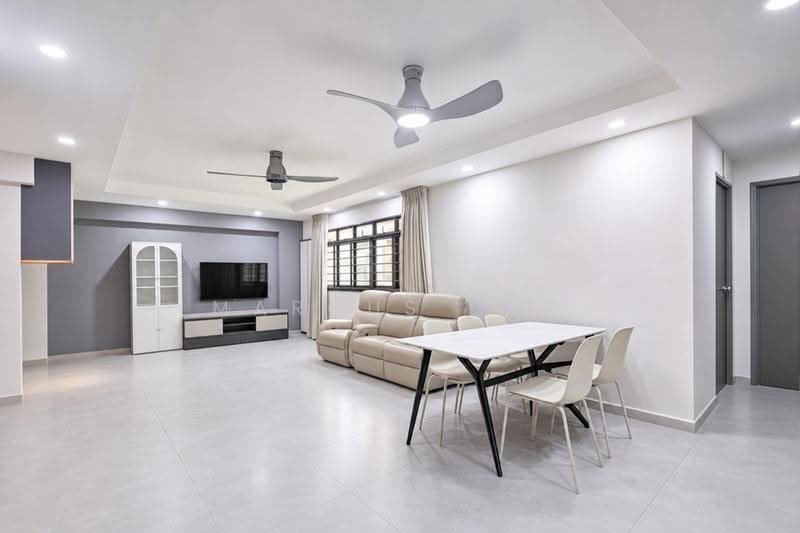 681C Jurong West Central 1, 681C Jurong West Central 1, Boon Lay / Jurong / Tuas, 3 Bedrooms, 1,238 sqft, HDB Flat For Sale, by Marcus Law, 500254332 - Living Room - PropertyGuru.com.sg