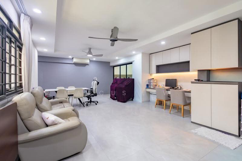 681C Jurong West Central 1, 681C Jurong West Central 1, Boon Lay / Jurong / Tuas, 3 Bedrooms, 1,238 sqft, HDB Flat For Sale, by Marcus Law, 500254332 - Living Room - PropertyGuru.com.sg