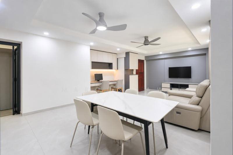 681C Jurong West Central 1, 681C Jurong West Central 1, Boon Lay / Jurong / Tuas, 3 Bedrooms, 1,238 sqft, HDB Flat For Sale, by Marcus Law, 500254332 - Living Room - PropertyGuru.com.sg