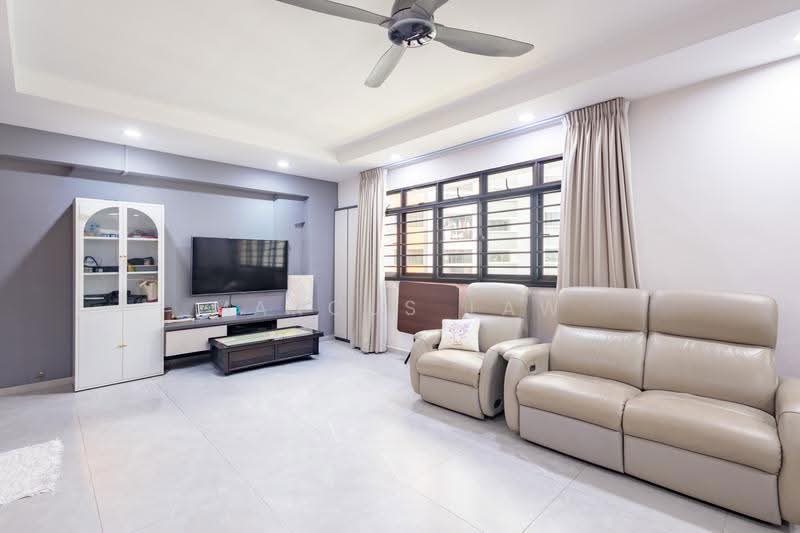681C Jurong West Central 1, 681C Jurong West Central 1, Boon Lay / Jurong / Tuas, 3 Bedrooms, 1,238 sqft, HDB Flat For Sale, by Marcus Law, 500254332 - Living Room - PropertyGuru.com.sg