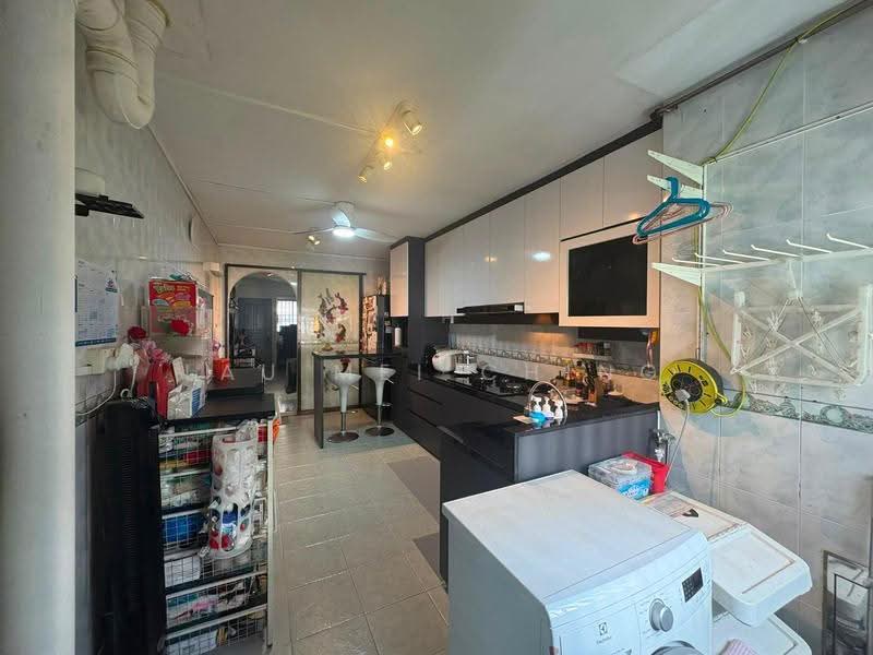 313 Ang Mo Kio Avenue 3, 313 Ang Mo Kio Avenue 3, Ang Mo Kio / Bishan / Thomson, 2 Bedrooms, 785 sqft, HDB Flat For Sale, by Lau Mei Ching, 500254350 - Kitchen - PropertyGuru.com.sg
