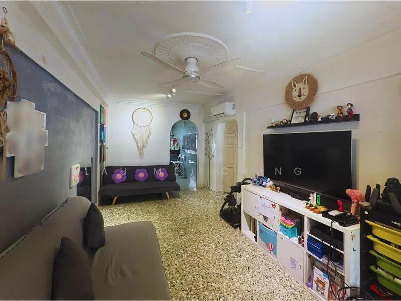313 Ang Mo Kio Avenue 3, 313 Ang Mo Kio Avenue 3, Ang Mo Kio / Bishan / Thomson, 2 Bedrooms, 785 sqft, HDB Flat For Sale, by Lau Mei Ching, 500254350 - Living Room - PropertyGuru.com.sg