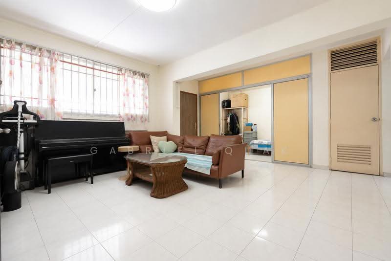 721 Jurong West Avenue 5, 721 Jurong West Avenue 5, Boon Lay / Jurong / Tuas, 3 Bedrooms, 1,119 sqft, HDB Flat For Sale, by Gabriel Quak, 500254362 - Living Room - PropertyGuru.com.sg