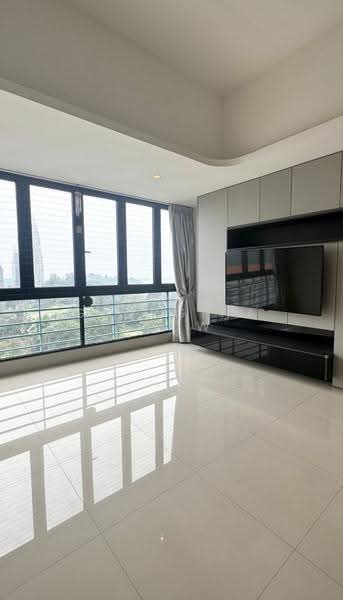 Harbour View Towers, 21 Telok Blangah Drive, Harbourfront / Telok Blangah, 3 Bedrooms, 1,206 sqft, Condominium For Rent, by Georgina Seow, 500254369 - Living Room - PropertyGuru.com.sg