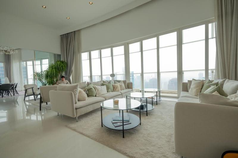 Saint Thomas Suites, 33 St Thomas Walk, Orchard / River Valley, 6 Bedrooms, 7,686 sqft, Condominium For Rent, by Samantha Foo, 500254377 - Living Room - PropertyGuru.com.sg