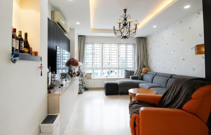 Northoaks, 20 Woodlands Cresent, Admiralty / Woodlands, 3 Bedrooms, 1,249 sqft, Condominium For Sale, by Mandy Yip, 500254381 - Living Room - PropertyGuru.com.sg