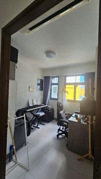 488 Segar Road, 488 488, Dairy Farm / Bukit Panjang / Choa Chu Kang, 2 Bedrooms, 721 sqft, HDB Flat For Sale, by Joyce S Mur, 500254383 - PropertyGuru.com.sg