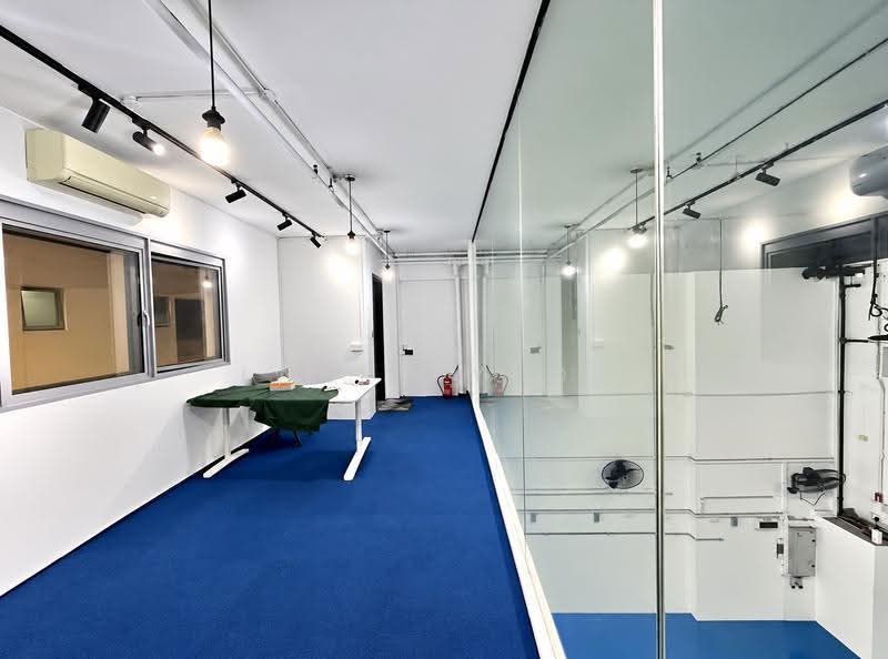Northpoint Bizhub, 2 Yishun Industrial Street 1, Sembawang / Yishun, 2,562 sqft, Light Industrial (B1) For Sale, by Larry Yeow, 500254387 - Interior - CommercialGuru.com.sg