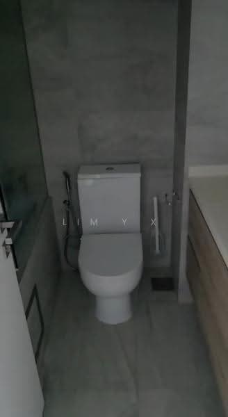 The Oxley, 9 Oxley Rise, Orchard / River Valley, 1 Bedroom, 549 sqft, Apartment For Sale, by Lim Y X, 500254391 - Bathroom - PropertyGuru.com.sg