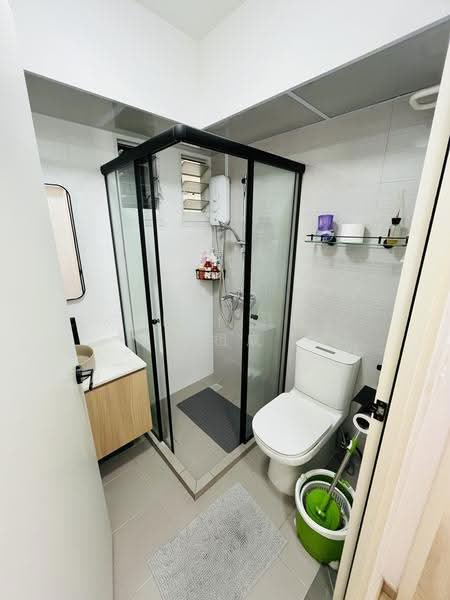 626A Tampines Street 61, 626A Tampines Street 61, Pasir Ris / Tampines, 3 Bedrooms, 1,001 sqft, HDB Flat For Sale, by Glenn Lau 刘祖成, 500254397 - Bathroom - PropertyGuru.com.sg