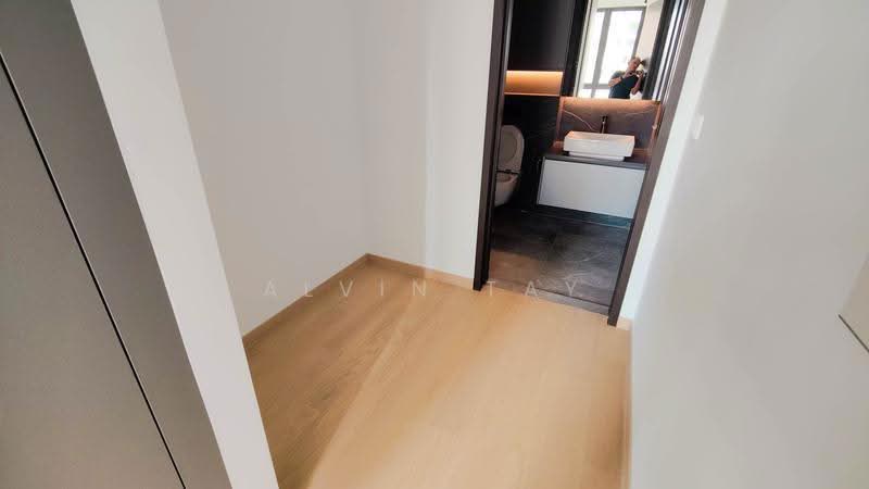 Irwell Hill Residences, 6 Irwell Hill, Orchard / River Valley, 1 Bedroom, 452 sqft, Condominium For Sale, by Alvin Tay, 500254403 - Bathroom - PropertyGuru.com.sg