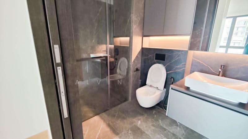 Irwell Hill Residences, 6 Irwell Hill, Orchard / River Valley, 1 Bedroom, 452 sqft, Condominium For Sale, by Alvin Tay, 500254403 - Bathroom - PropertyGuru.com.sg