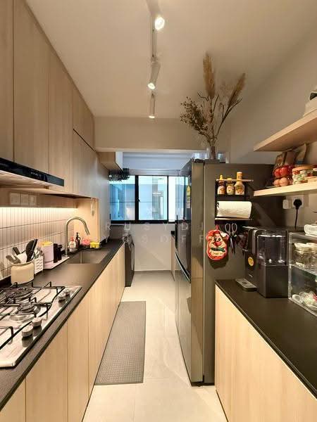 799A Woodlands Drive 60, 799A Woodlands Drive 60, Admiralty / Woodlands, 2 Bedrooms, 731 sqft, HDB Flat For Sale, by Rusydi Yusoff, 500254412 - Kitchen - PropertyGuru.com.sg