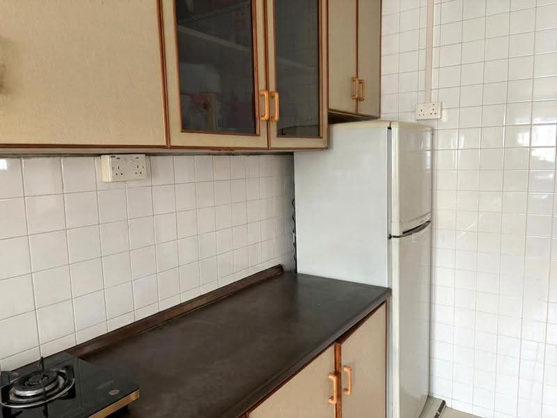 415 Hougang Avenue 10, 415 Hougang Avenue 10, Hougang / Punggol / Sengkang, Room Rental, 200 sqft, HDB Flat For Rent, by Cheng-Lin Hsieh, 500254422 - Kitchen - PropertyGuru.com.sg