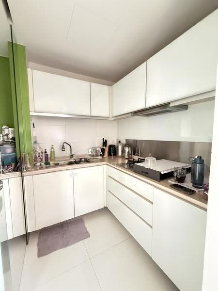 The Centris, 65 Jurong West Central 3, Boon Lay / Jurong / Tuas, 3 Bedrooms, 1,356 sqft, Condominium For Sale, by Clarissa Choh, 500254455 - Kitchen - PropertyGuru.com.sg