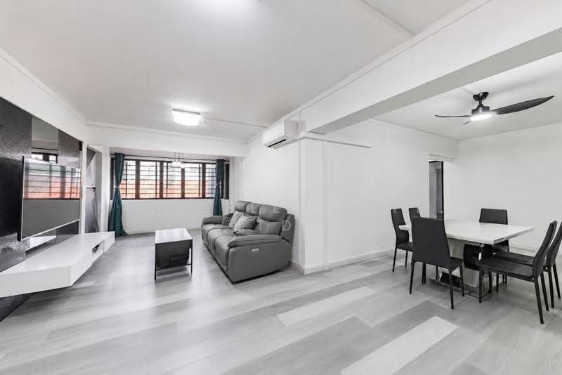 183 Yung Sheng Road, 183 Yung Sheng Road, Boon Lay / Jurong / Tuas, 3 Bedrooms, 1,249 sqft, HDB Flat For Sale, by Gina Tow, 500254460 - Living Room - PropertyGuru.com.sg
